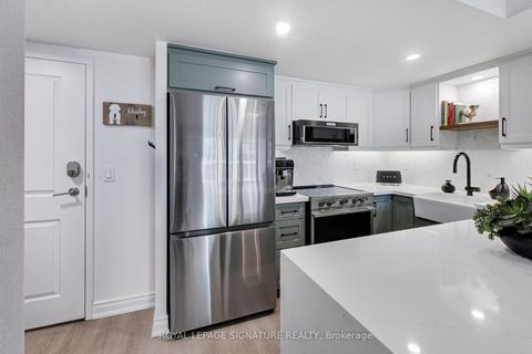 Photo 3 at 727 - 85 East Liberty Street, Niagara, Toronto
