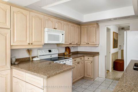 Photo 18 at 525 - 10 Guildwood Parkway, Guildwood, Toronto