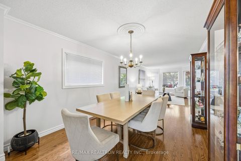 Photo 14 at 37 Dundurn Crescent, Uplands, Vaughan