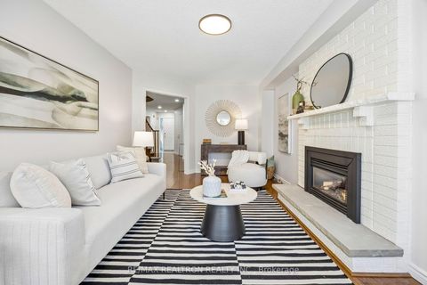 Photo 22 at 37 Dundurn Crescent, Uplands, Vaughan