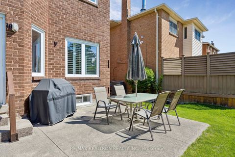Photo 42 at 37 Dundurn Crescent, Uplands, Vaughan