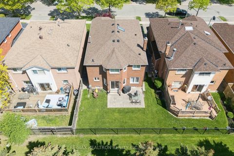 Photo 47 at 37 Dundurn Crescent, Uplands, Vaughan