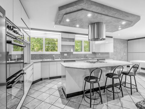 Photo 8 at 7 Harlock Boulevard, Clanton Park, Toronto