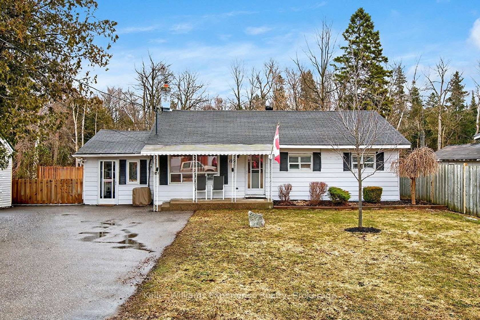 1031 Ferrier Avenue, Lefroy, Innisfil photo number 2