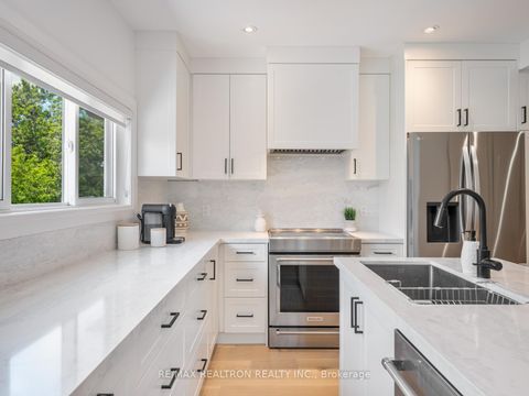 Photo 11 at 578 Northcliffe Boulevard, Oakwood Village, Toronto