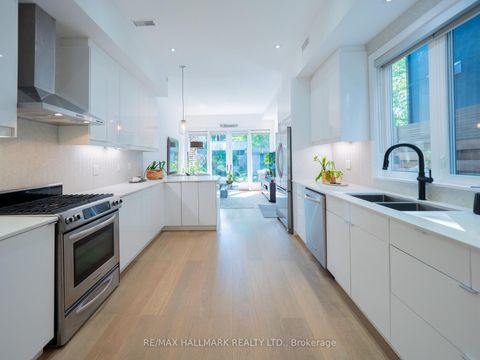 Photo 14 at 199 Boulton Avenue, South Riverdale, Toronto