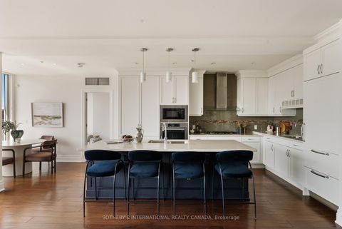 Photo 4 at 501 - 1 Rainsford Road, The Beaches, Toronto