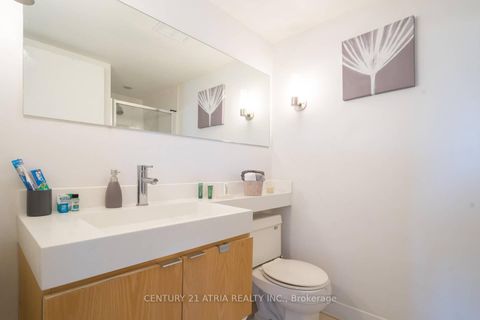 Photo 10 at 302 - 4K Spadina Avenue, Waterfront Communities C1, Toronto