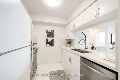 Photo 5 at 1422 - 18 Mondeo Drive, Dorset Park, Toronto