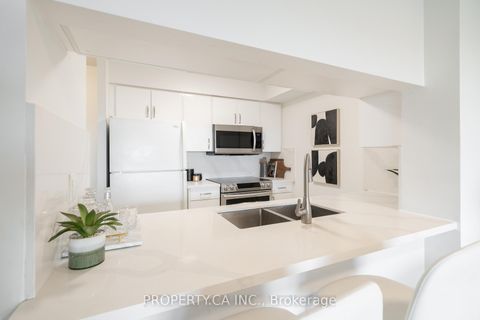 Photo 11 at 1422 - 18 Mondeo Drive, Dorset Park, Toronto