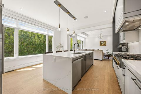 Photo 8 at 2 Hemford Crescent, Don Mills, Toronto