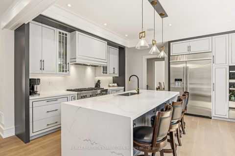 Photo 11 at 2 Hemford Crescent, Don Mills, Toronto
