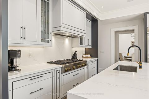 Photo 12 at 2 Hemford Crescent, Don Mills, Toronto