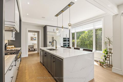 Photo 14 at 2 Hemford Crescent, Don Mills, Toronto
