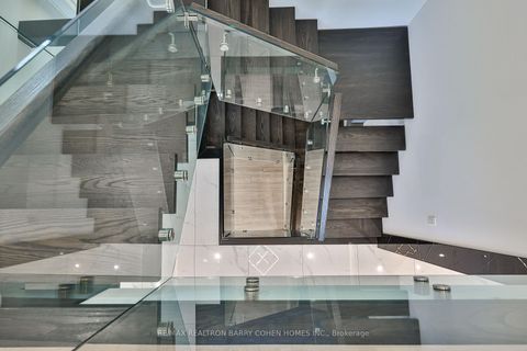 Photo 24 at 2 Hemford Crescent, Don Mills, Toronto