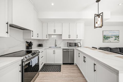 Photo 40 at 2 Hemford Crescent, Don Mills, Toronto