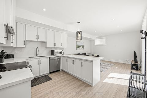 Photo 42 at 2 Hemford Crescent, Don Mills, Toronto