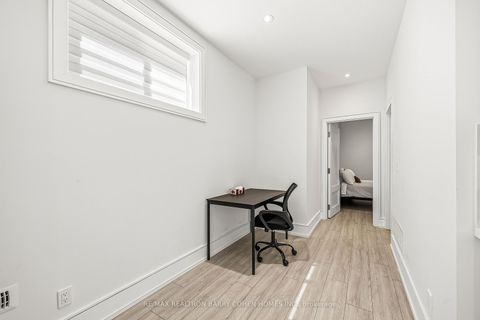 Photo 44 at 2 Hemford Crescent, Don Mills, Toronto