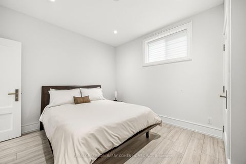 Photo 46 at 2 Hemford Crescent, Don Mills, Toronto