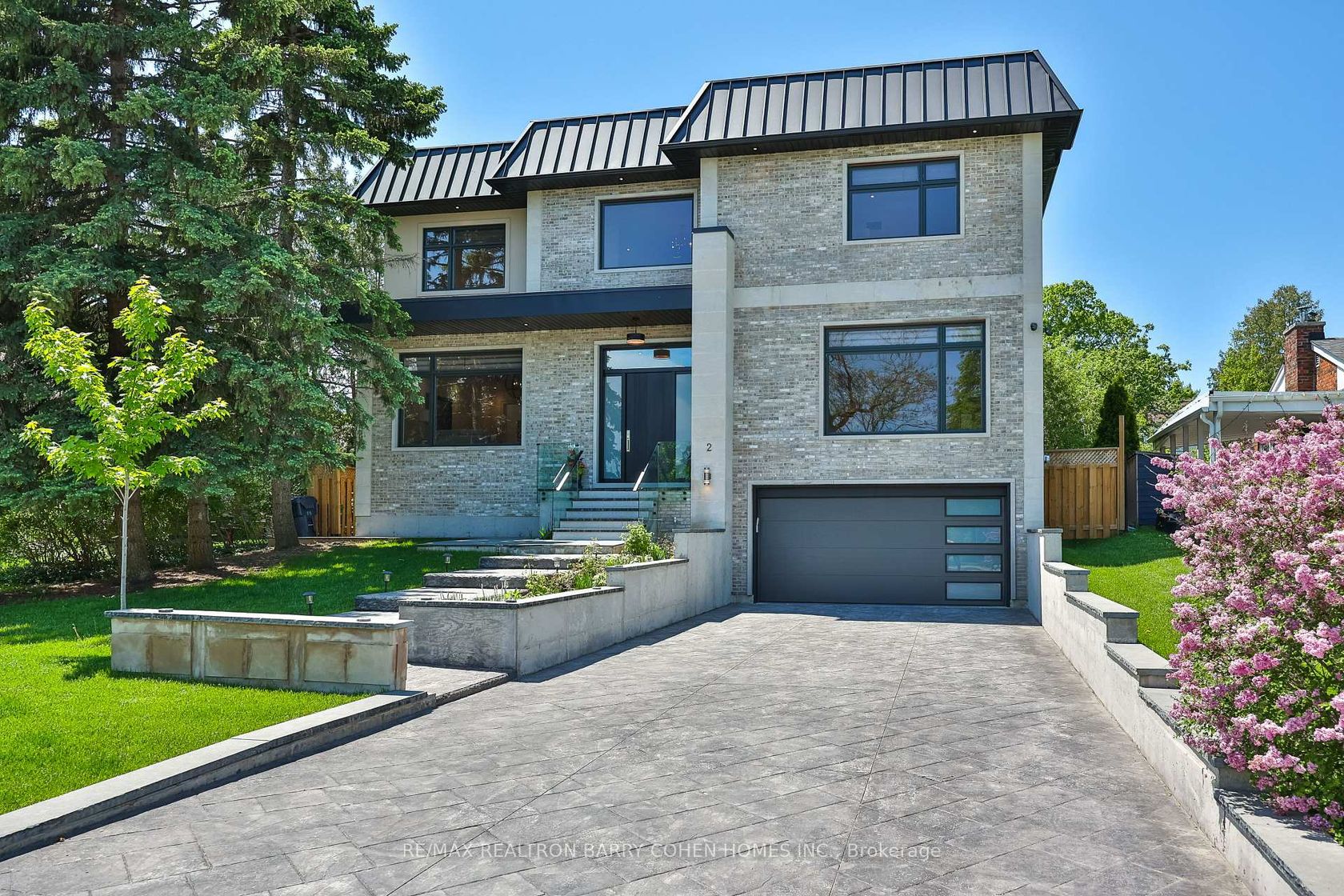 2 Hemford Crescent, Don Mills, Toronto 