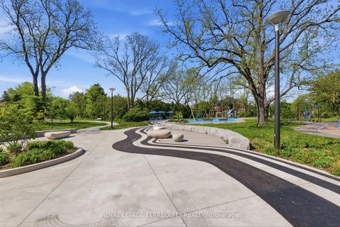 Photo 39 at 517W - 3 Rosewater Street, South Richvale, Richmond Hill