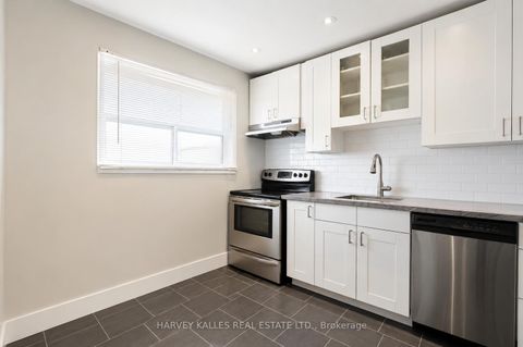 Photo 6 at 29 Giltspur Drive, Jane Heights, Toronto