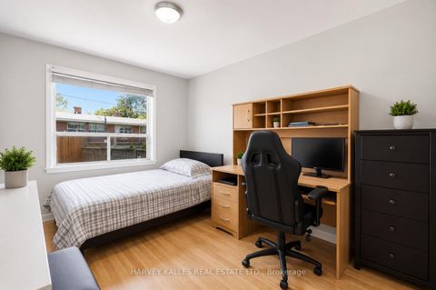 Photo 14 at 29 Giltspur Drive, Jane Heights, Toronto