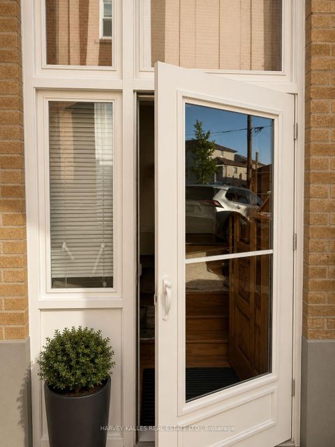 Photo 16 at 29 Giltspur Drive, Jane Heights, Toronto