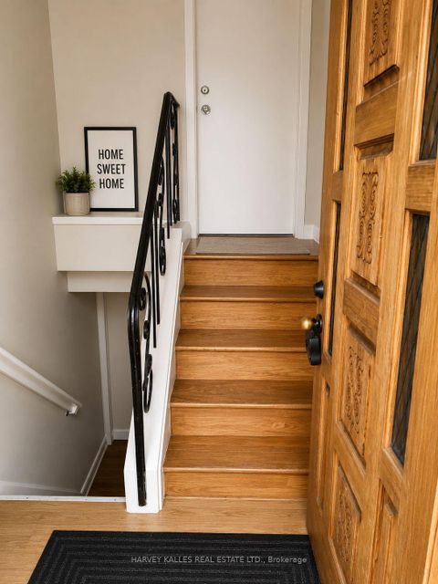 Photo 17 at 29 Giltspur Drive, Jane Heights, Toronto