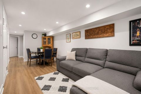 Photo 20 at 29 Giltspur Drive, Jane Heights, Toronto