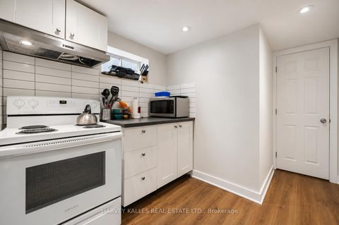 Photo 26 at 29 Giltspur Drive, Jane Heights, Toronto