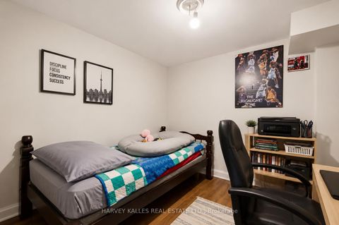 Photo 28 at 29 Giltspur Drive, Jane Heights, Toronto