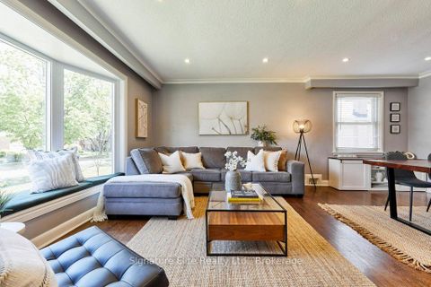 Photo 5 at 278 Chine Drive, Cliffcrest, Toronto
