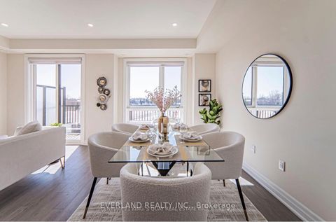 Photo 5 at 3 William Russell Lane, Westbrook, Richmond Hill