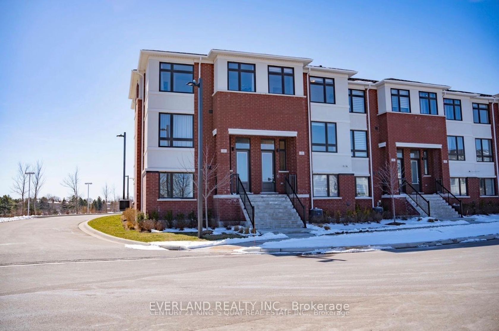 3 William Russell Lane, Westbrook, Richmond Hill photo number 2
