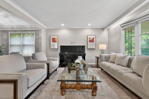 Photo 8 at 91 Montressor Drive, Windfields, Toronto