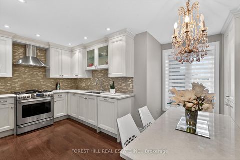 Photo 12 at 91 Montressor Drive, Windfields, Toronto