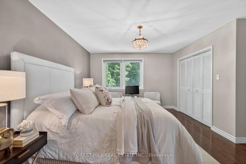 Photo 18 at 91 Montressor Drive, Windfields, Toronto