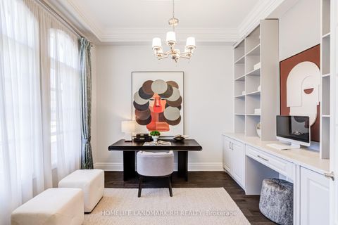 Photo 3 at 15 Finesse Court, Oak Ridges Lake Wilcox, Richmond Hill