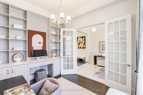 Photo 4 at 15 Finesse Court, Oak Ridges Lake Wilcox, Richmond Hill