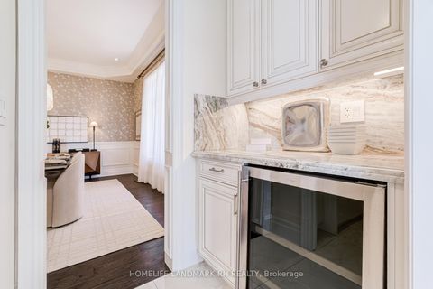 Photo 13 at 15 Finesse Court, Oak Ridges Lake Wilcox, Richmond Hill