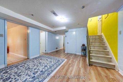 Photo 36 at 18 Mullet Road, Newtonbrook East, Toronto