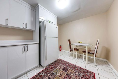 Photo 42 at 18 Mullet Road, Newtonbrook East, Toronto