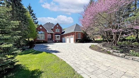 Photo 2 at 400 Coventry Hill Trail, Summerhill Estates, Newmarket