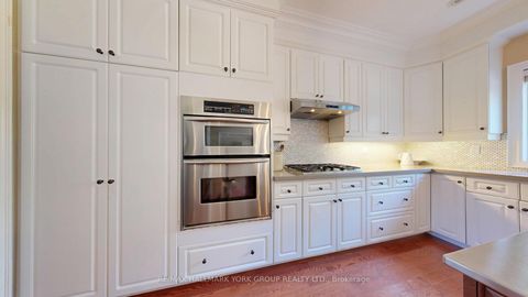 Photo 12 at 400 Coventry Hill Trail, Summerhill Estates, Newmarket