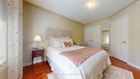 Photo 31 at 400 Coventry Hill Trail, Summerhill Estates, Newmarket