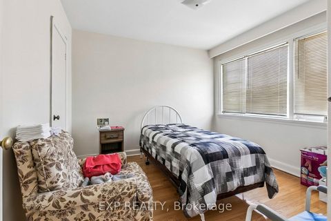 Photo 16 at 51 playfair Avenue, Glen Park, Toronto