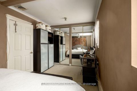 Photo 6 at 22 Airley Crescent, East York, Toronto