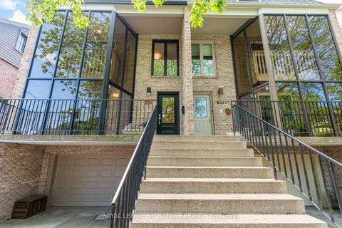Photo 1 at 209 Ranleigh Avenue, Lawrence Park North, Toronto