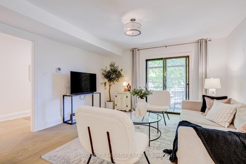 Photo 3 at 209 Ranleigh Avenue, Lawrence Park North, Toronto